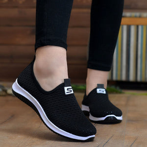 plus size breathable air mesh sneakers women 2019 spring summer slip on platform knitting flats soft walking shoes woman#3