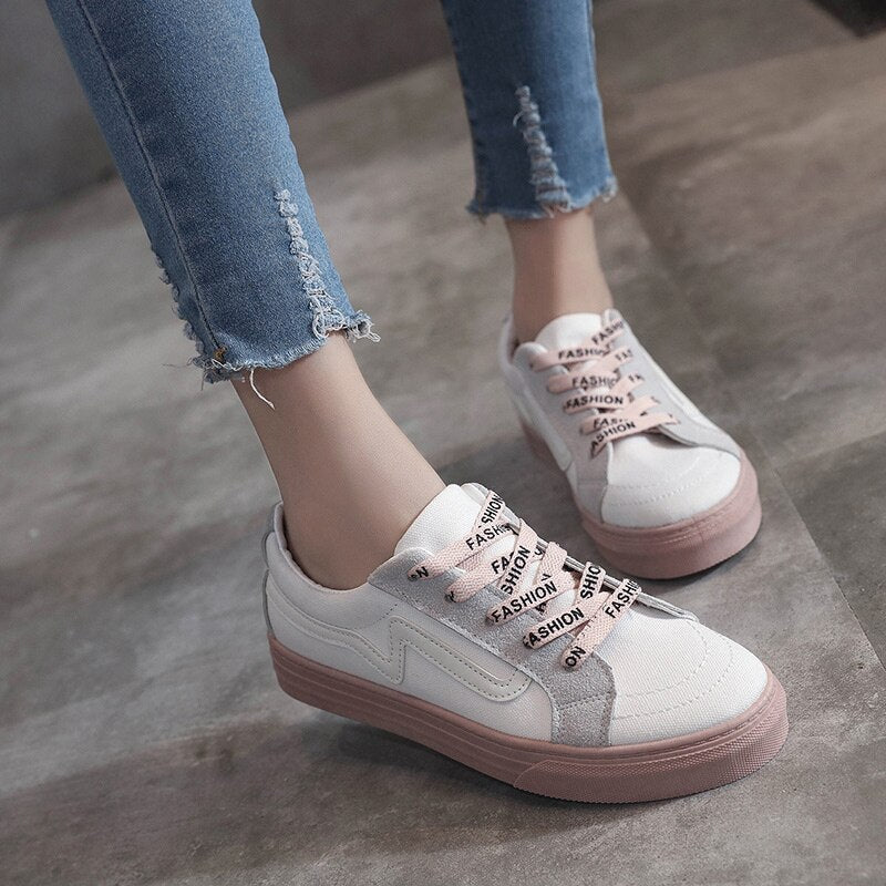 New Brand Women&#39;s Canvas Flat Shoes 2018 Fashion Lace Up Women Sneaker Woman Casual Comfortable Flats Footwear Tenis Feminino